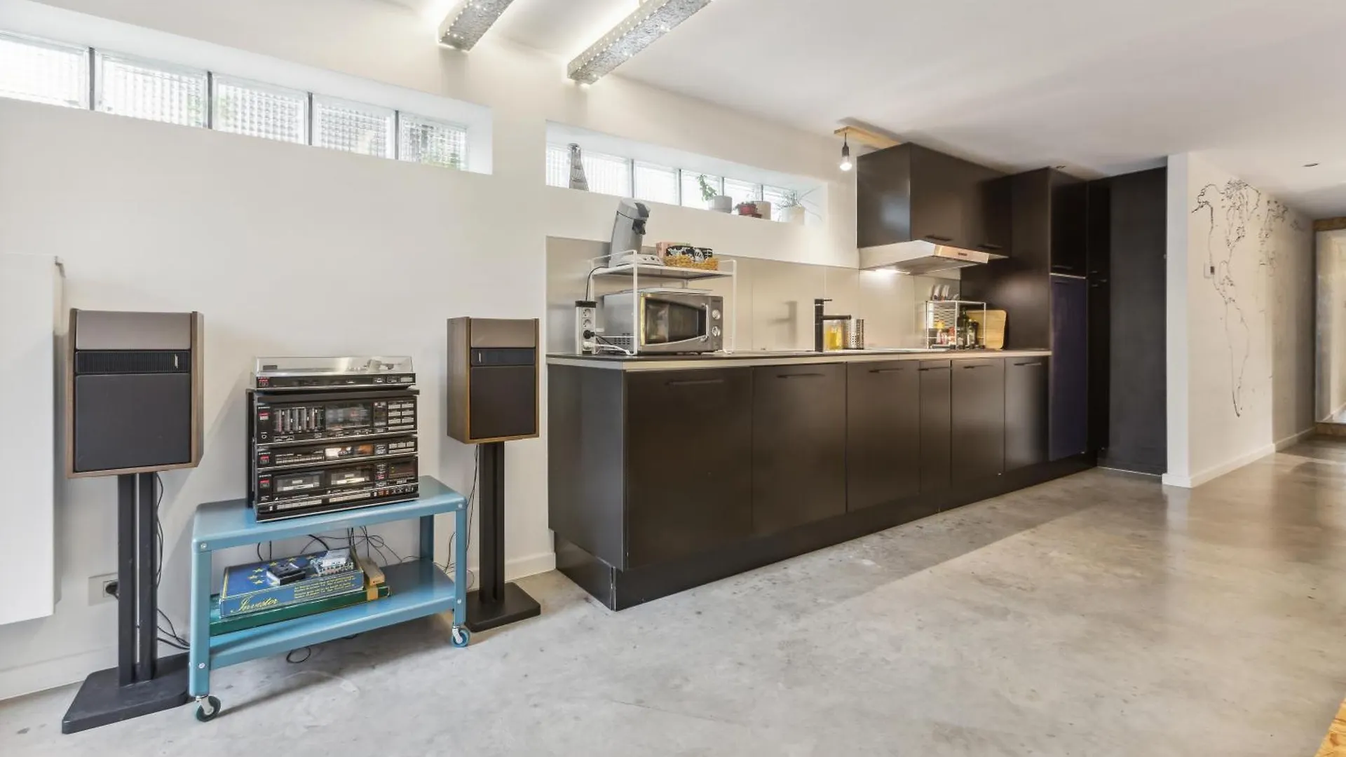 Apartment Cosy Art Studio Near Station With Bikes And Garden Ghent